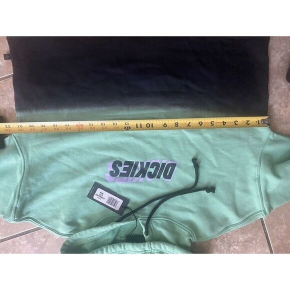 NWT Dickie’s M Ombre Hooded Pullover Sweater Cropped - Picture 5 of 5